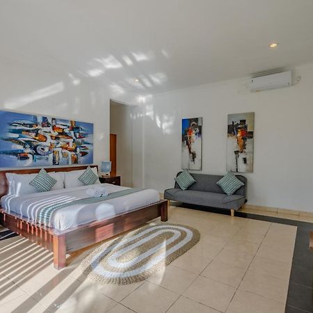 Villa Alleira Seminyak By Best Deals Asia Hospitality Exterior foto